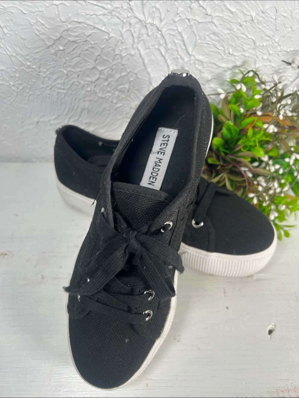 Steve Madden Platform Black Canvas Lace-Up Sneakers Size 7.5 - Picture 7 of 15